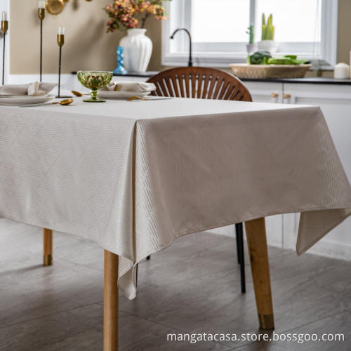 Beige 100% Polyester wasserdichte faltenfeste Tischdecke
